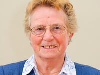 Maureen is town's mayor elect