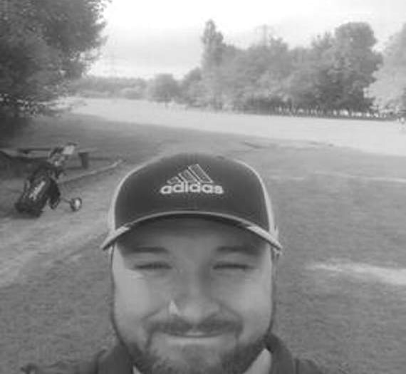 Golfing musketeers swing for charity