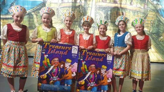 Abergavenny Pantomime Company back on stage at the Borough Theatre with ...