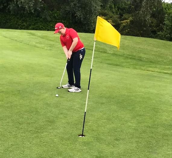 Eoin competes in national golf finals