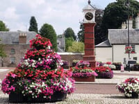 Joint bid to make Usk ‘pedestrian-friendly’