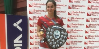 Badminton player retains top titles
