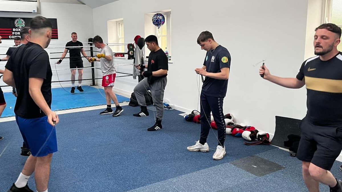 Celebrations as top fighter opens new boxing gym