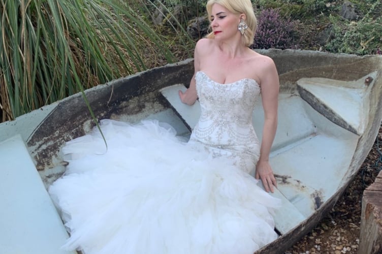 Wedding dress