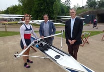 Crossed blades for MP and Sports Minister at regatta