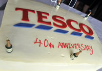 Gwent Police investigating damage to Tesco cashpoint 