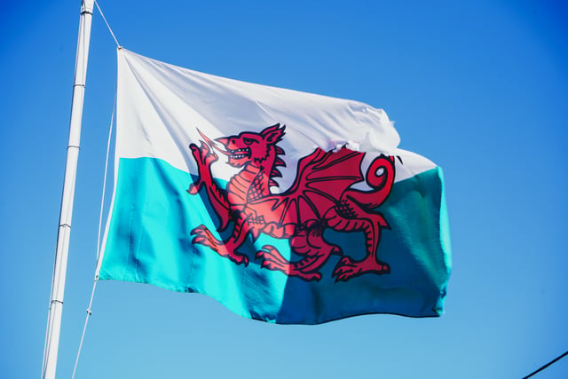 Cabinet advised to approve strategy to halt decline of Welsh language