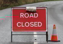 Incident closes road between Llanfoist and Llanellen