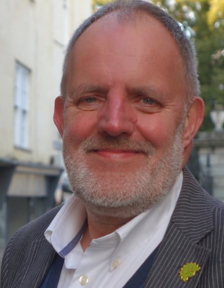 Headshot of Cllr Ian Chandler