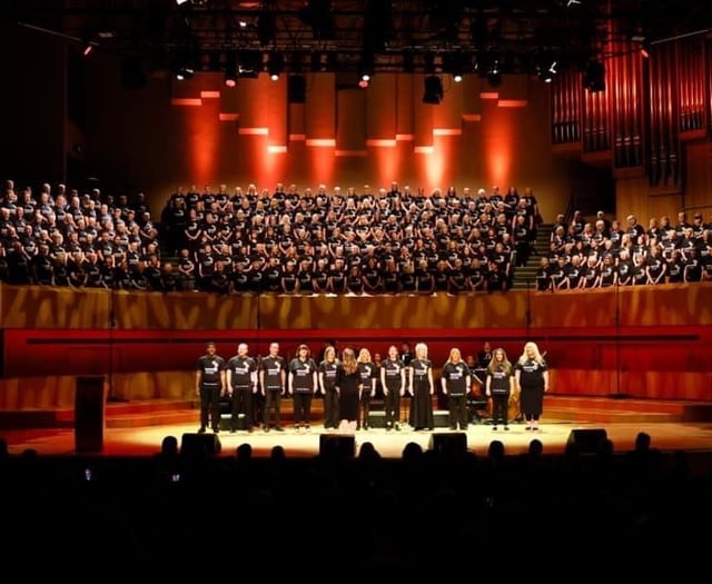 Abergavenny choir help celebrate Tenovus Cancer Care