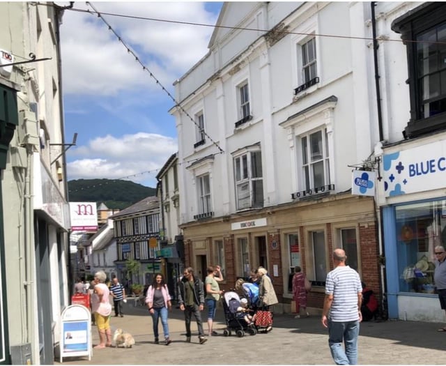 HSBC takes next steps in Abergavenny branch closure plans