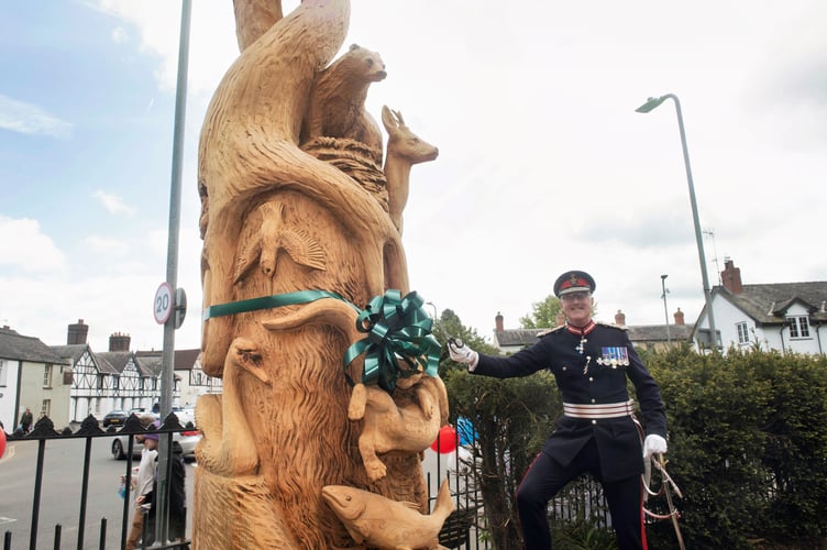 Tree sculpture unveiled