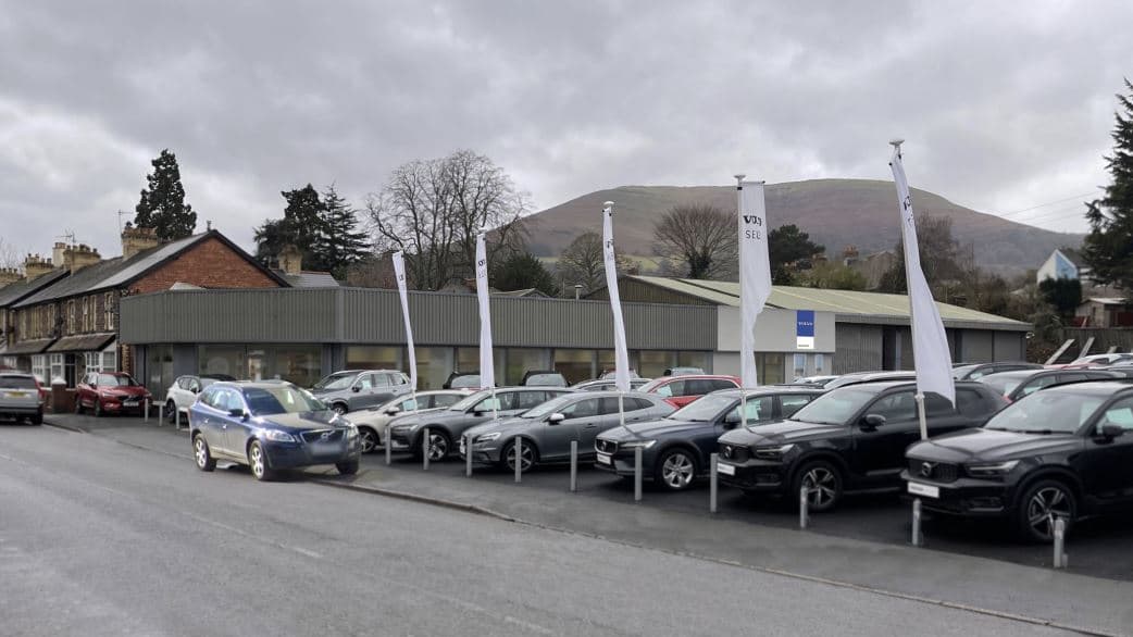 A revamp for VOLVO dealership in Abergavenny