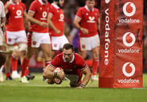 Wales hit back to beat England 20-9 in Cardiff
