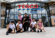 Help for local schools from Tesco shoppers in Aber