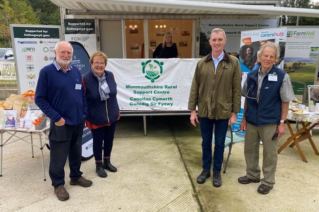 MP David Davies pays visit to Rural Support Centre at Raglan market