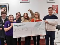 Blaenau Gwent children’s club gets festive financial boost