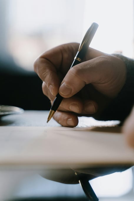 letter writing image
