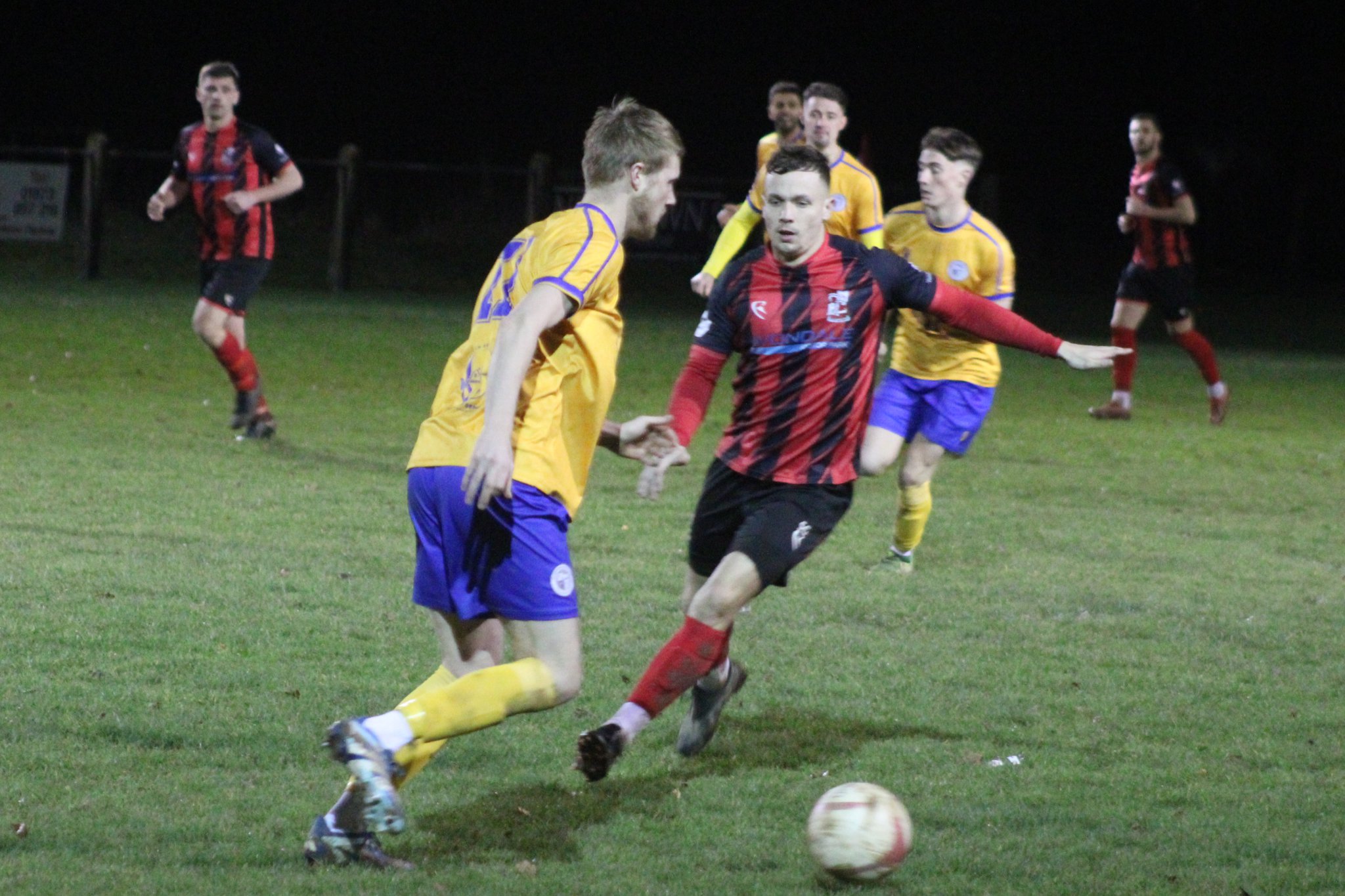 Goals go begging as Goytre and Blues share the points