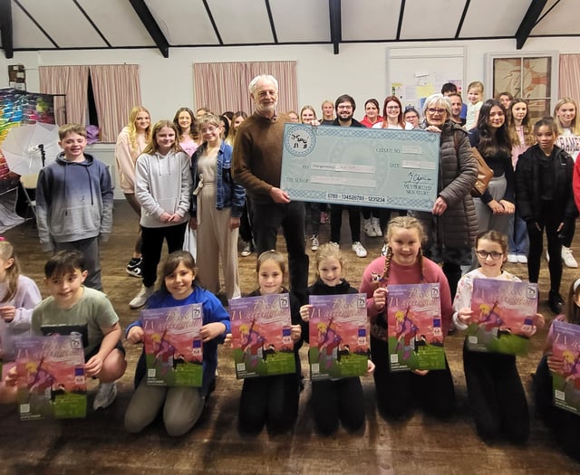 Oh yes they did! Aber Panto Co donates to food bank