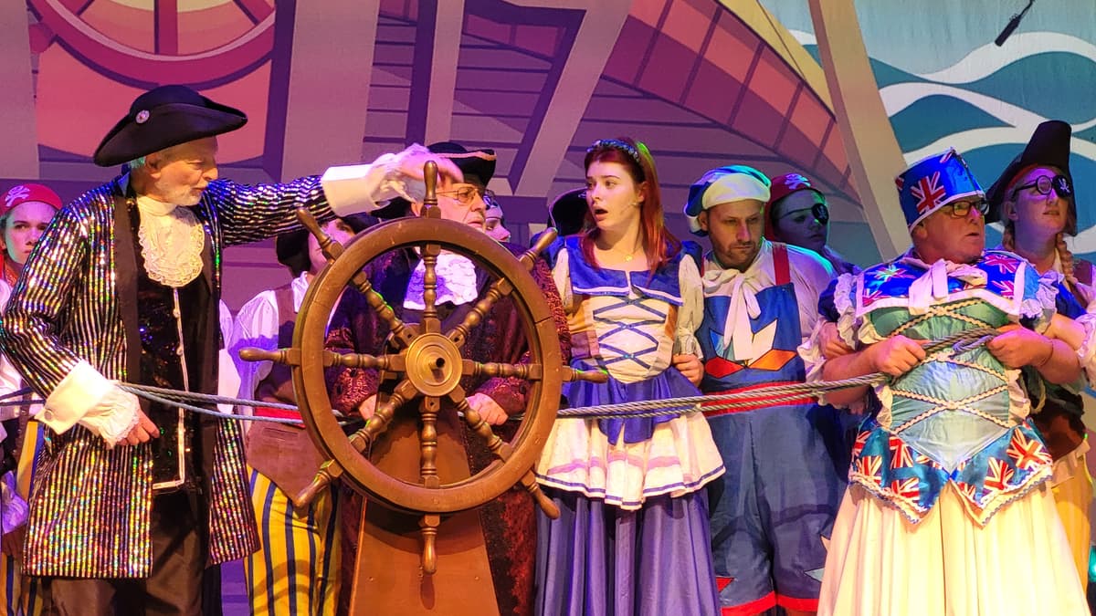VIDEO: Preview of Abergavenny Pantomime Company's newest production ...
