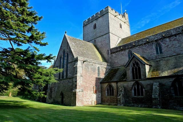 Crickhowell Choral and Brecknock Sinfonia in Brecon Cathedral concert 