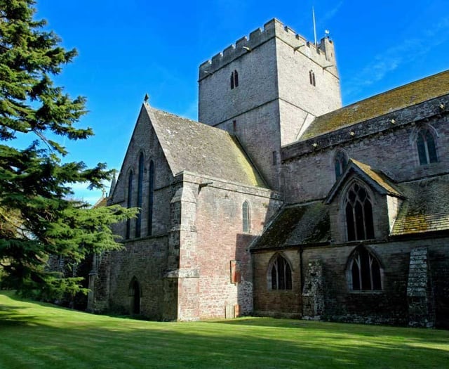 Crickhowell Choral and Brecknock Sinfonia in Brecon Cathedral concert 
