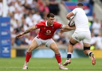 Gatland rings centre changes for France with North and Tomkins left out 