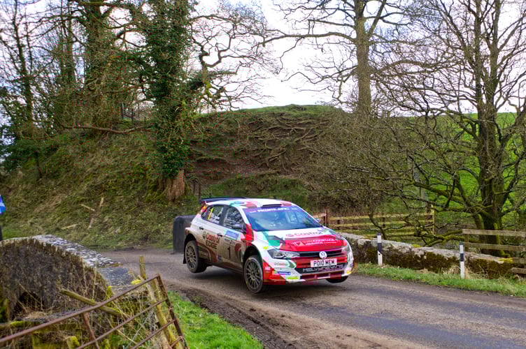 Chris Ingram flying to victory 
Photo Credit.....Paul Mitchell 