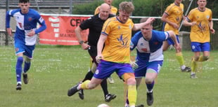 Blues hit by red as Jockeys ride high