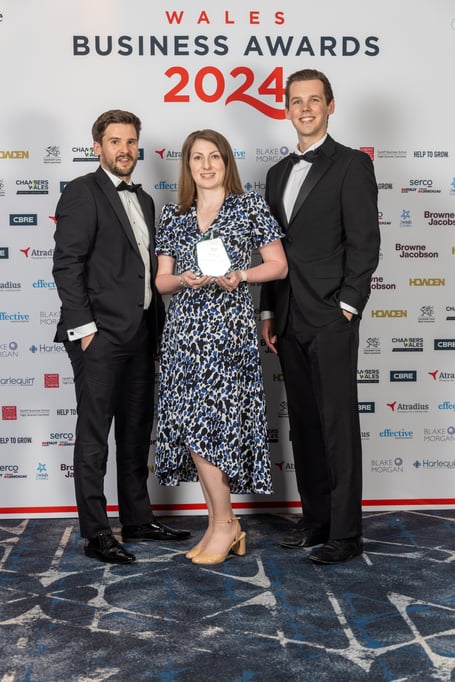 Peter Jones ILG win Global Business of the Year