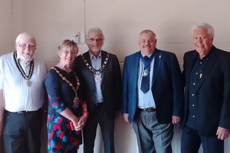 Roger Harris, Mon CC Chair Su McConnell, Abergavenny Mayor Chris Holland, Community Council Chair Mike Hayward, Deputy Chair Clive Harry.
