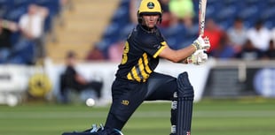 Leaders lashed as Smale fires Usk to victory