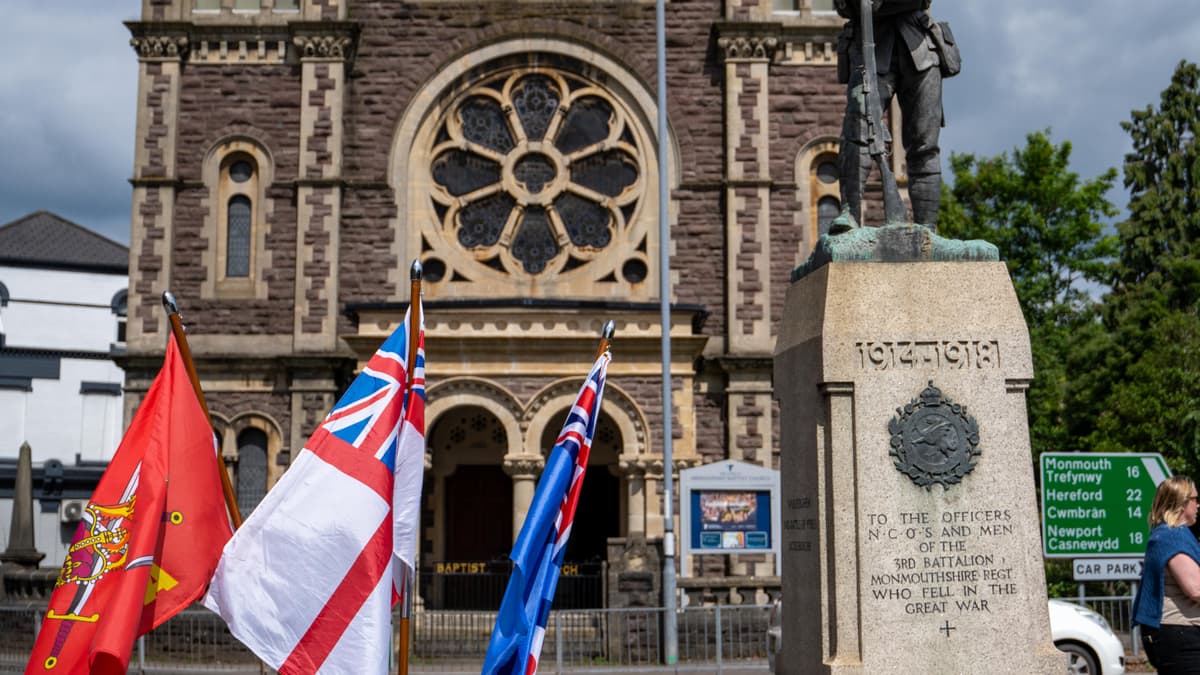Abergavenny commemorates the 80th anniversary of DDay