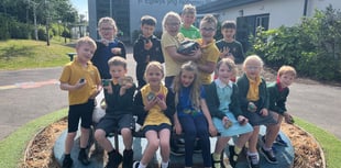 Raglan pupils connect with Sidney the Snake