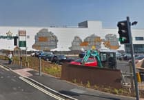 EV charging zone for supermarket car park approved by planning authority