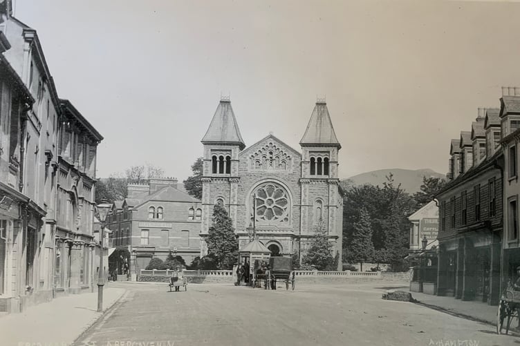 Frogmore Street