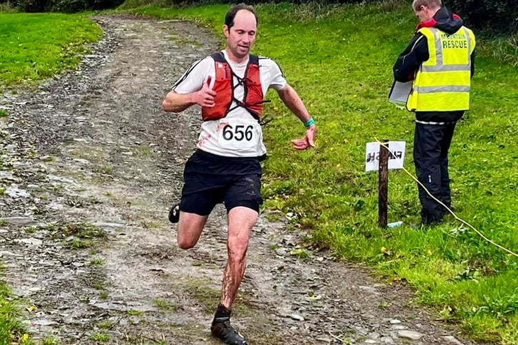 Wyndham Turner won again in the Pen Tir Drop fell race