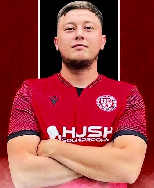 Logan Hamer played well for Mardy AFC on his return to goalkeeping duties