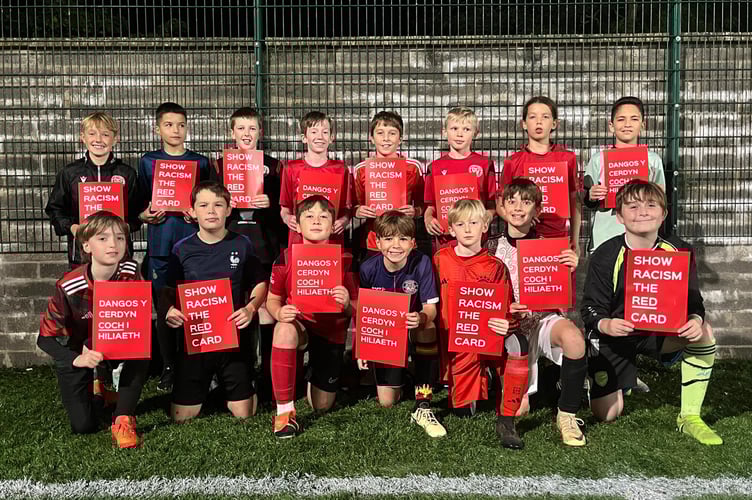 Mardy U12s Show Racism the Red Card