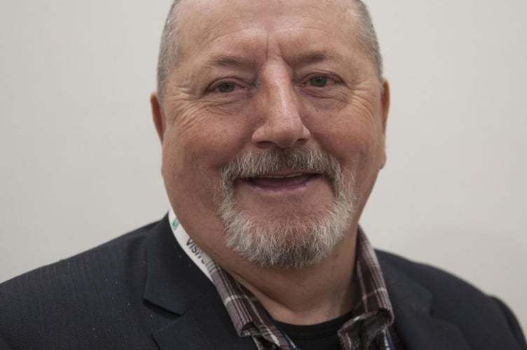 Allan Jones