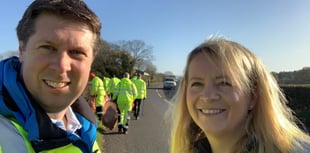 Councillors lead a community litterpick on old Raglan road