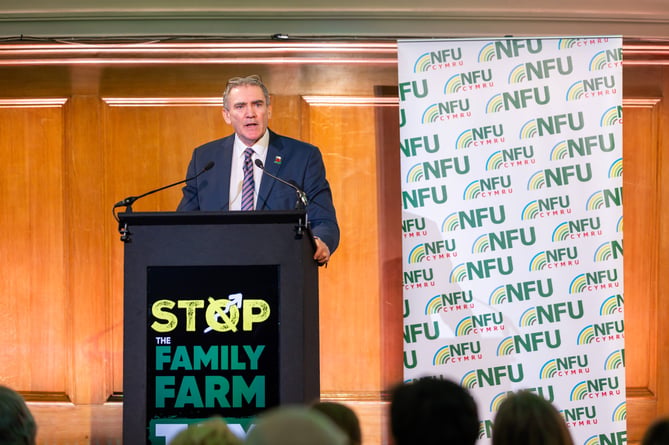 nfu-cymru-joins-big-banner-day-to-step-up-campaign-against-family-farm