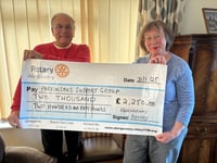 Rotary Club donates £2,250 to Parkinson’s UK Cymru 