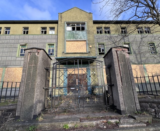 
The Mystery of Mulberry House! 