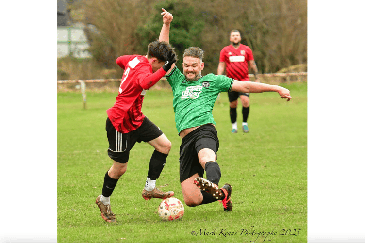 Crickhowell came a cropper against Oak FC. Photo: Mark Keane Photography