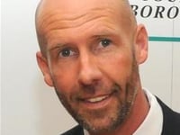 Calls for council Reform leader to resign in offensive song lyrics row