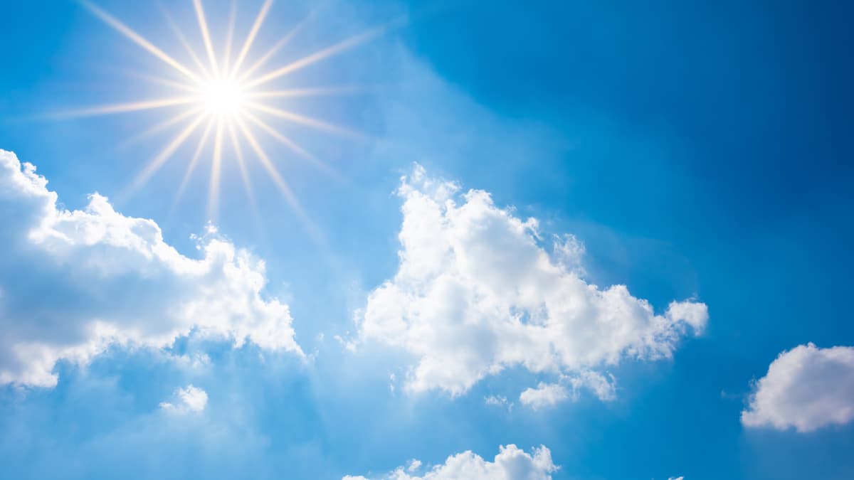 Abergavenny Weather Forecast: Sunny Day Ahead, Minimal Chance of Ra...