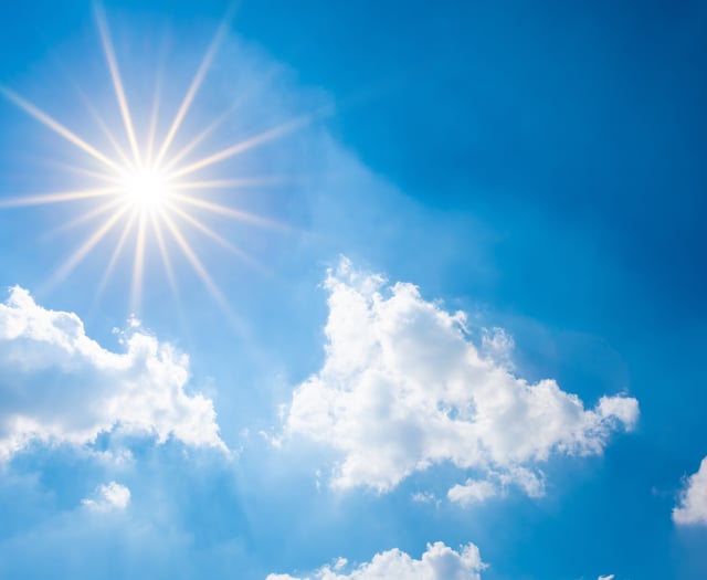 Thursday sunny and dry mild tomorrow with patchy rain