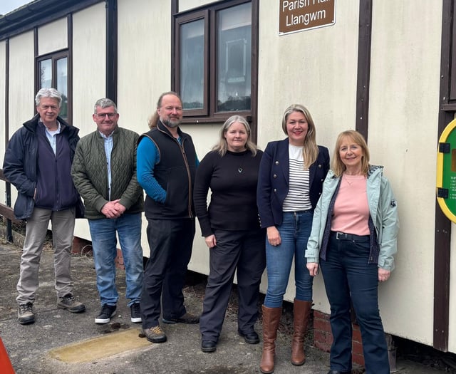 Llangwm residents struggle without mobile signal